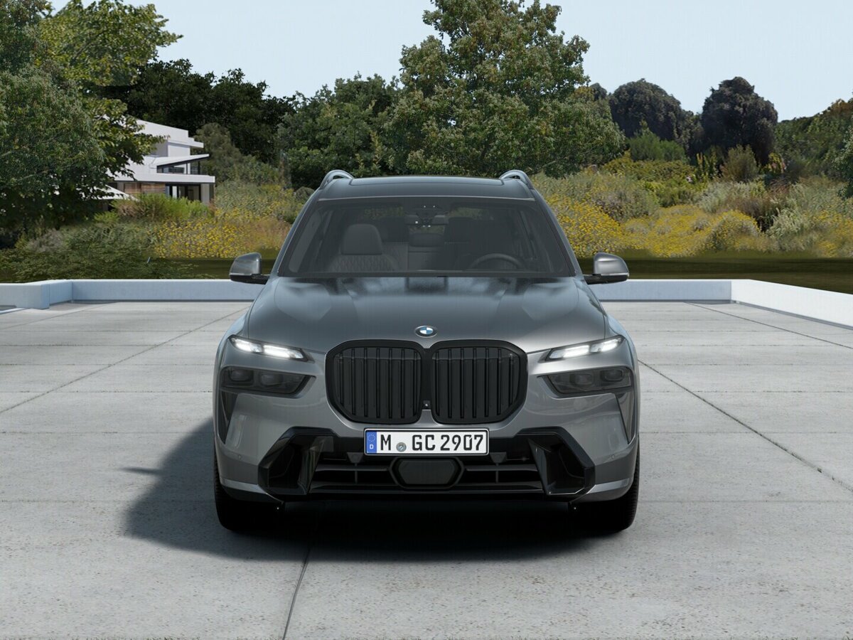 Открыть фотографии: BMW X7 I (G07) Рестайлинг