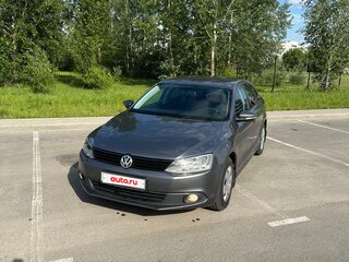 2014 Volkswagen Jetta VI Рестайлинг, серый, 900000 рублей, вид 5