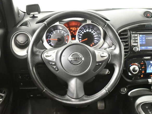 2017 Nissan Juke I Рестайлинг, белый, 1609900 рублей - вид 11