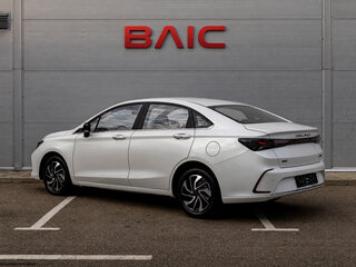 2025 BAIC U5 Plus, белый, 2448000 рублей, вид 4