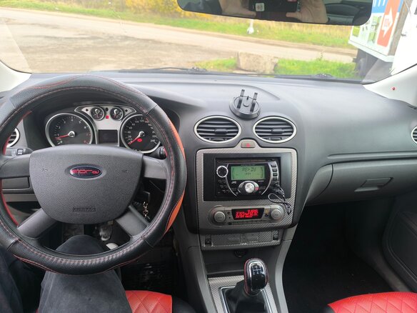 2008 Ford Focus II Рестайлинг, красный, 350000 рублей - вид 6