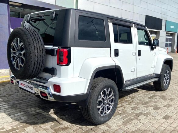 2026 BAIC BJ40 I Рестайлинг, белый, 3970000 рублей - вид 5