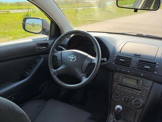2007 Toyota Avensis II Рестайлинг, серебристый, 750000 рублей, вид 3