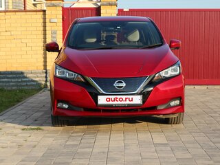 2020 Nissan Leaf II (ZE1), пурпурный, 2050000 рублей, вид 2