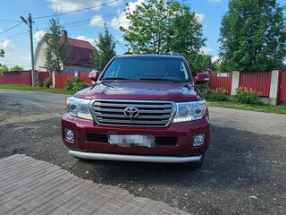2013 Toyota Land Cruiser 200 Series Рестайлинг 1, красный, 3150000 рублей, вид 1