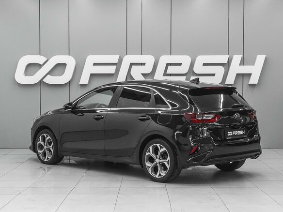 2018 Kia Ceed III, чёрный, 1730000 рублей - вид 1