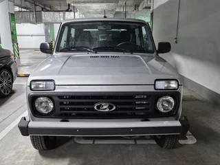 2024 Lada (ВАЗ) Niva Legend I, серебристый, 1099000 рублей, вид 1