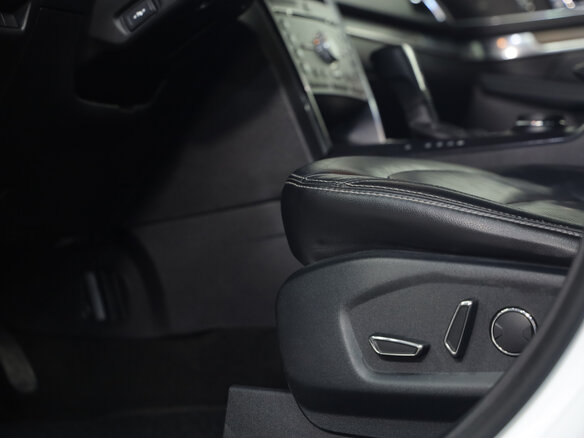 2017 Ford Explorer V Рестайлинг, белый, 2399777 рублей - вид 12