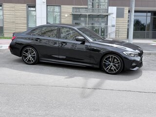 2021 BMW 3 серии 320i xDrive VII (G2x), чёрный, 3100000 рублей, вид 4