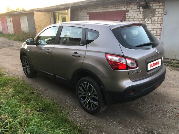 2010 Nissan Qashqai I Рестайлинг, коричневый, 780000 рублей - вид 6