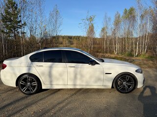 2013 BMW 5 серии 520i VI (F10/F11/F07) Рестайлинг, белый, 1950000 рублей, вид 3