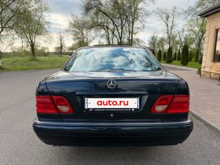 1998 Mercedes-Benz E-Класс 320 II (W210, S210), чёрный, 1000000 рублей, вид 5