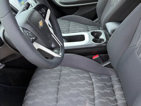 2013 Chevrolet Volt I, чёрный, 1045000 рублей - вид 22