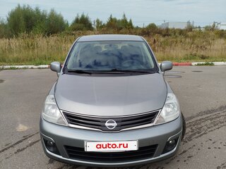 2013 Nissan Tiida I Рестайлинг, серый, 695000 рублей, вид 1