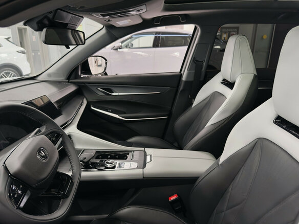 2026 Changan CS75 Plus IV, серебристый, 4299900 рублей - вид 38