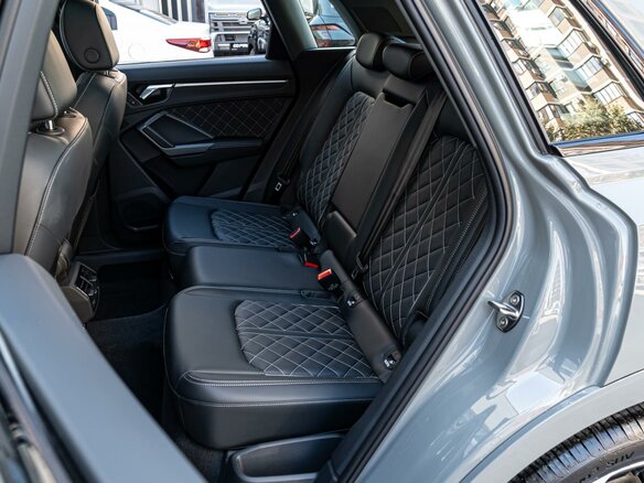 2026 Audi Q3 TFSI III (FJ), серый, 3950000 рублей - вид 8