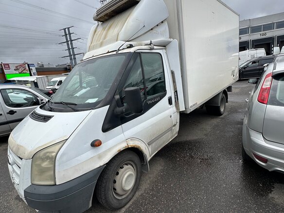 2009 Ford Transit, белый, 1530000 рублей