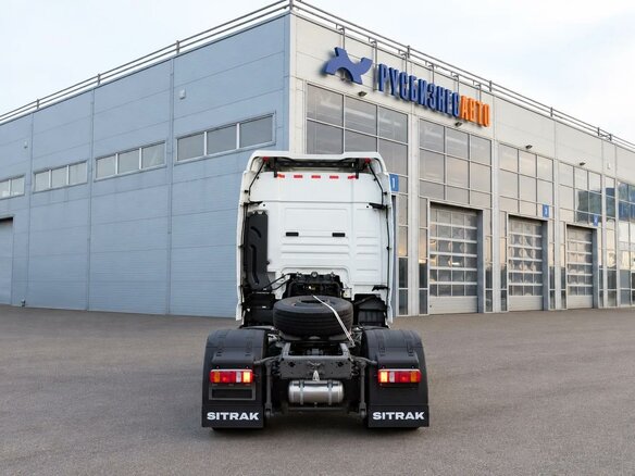 2026 Sinotruk Sitrak C7H MAX, белый, 12050000 рублей - вид 1
