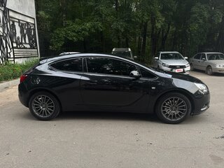 2013 Opel Astra GTC J Рестайлинг, чёрный, 970000 рублей, вид 4