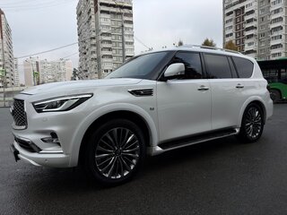 2018 Infiniti QX80 I Рестайлинг 2, белый, 4350000 рублей, вид 1