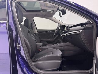 2021 Skoda Octavia IV (A8), фиолетовый, 1670000 рублей, вид 4