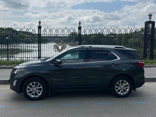 2020 Chevrolet Equinox III, серый, 1920000 рублей, вид 3