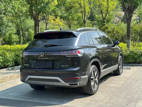 2023 Volkswagen Tayron I Рестайлинг, чёрный, 2600000 рублей, вид 4