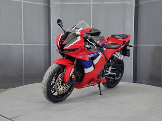 2021 Honda CBR 600RR, красный, 1177000 рублей, вид 4