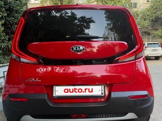 2019 Kia Soul III, красный, 2100000 рублей, вид 4