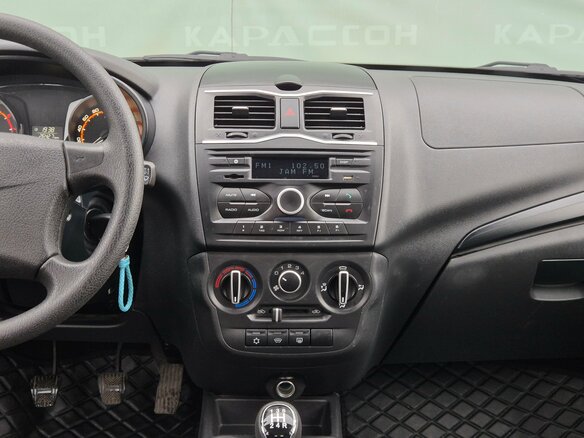 2024 Lada (ВАЗ) Granta I Рестайлинг, белый, 850000 рублей - вид 9