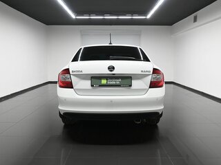 2019 Skoda Rapid I Рестайлинг, белый, 1200000 рублей, вид 4