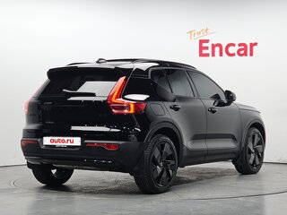 2025 Volvo XC40 I Рестайлинг, чёрный, 4830000 рублей, вид 3