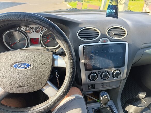 2008 Ford Focus II Рестайлинг, серебристый, 450000 рублей - вид 8