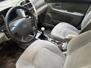 2007 Kia Cerato I Рестайлинг, серебристый, 130000 рублей, вид 4