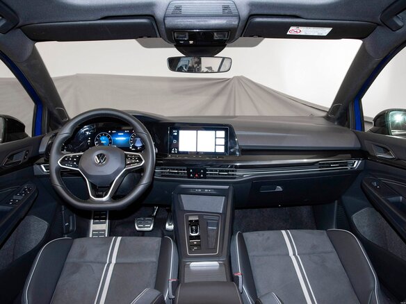 2023 Volkswagen Golf VIII, зелёный, 2200000 рублей - вид 7