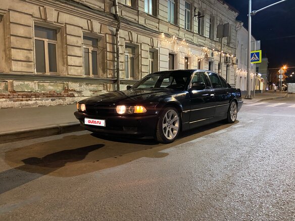 1998 BMW 7 серии 735i III (E38) Рестайлинг, чёрный - вид 4