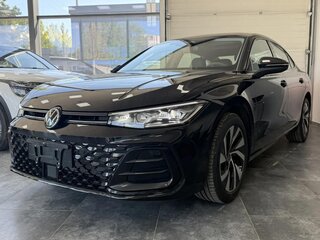 Volkswagen Passat (North America and China) Pro I