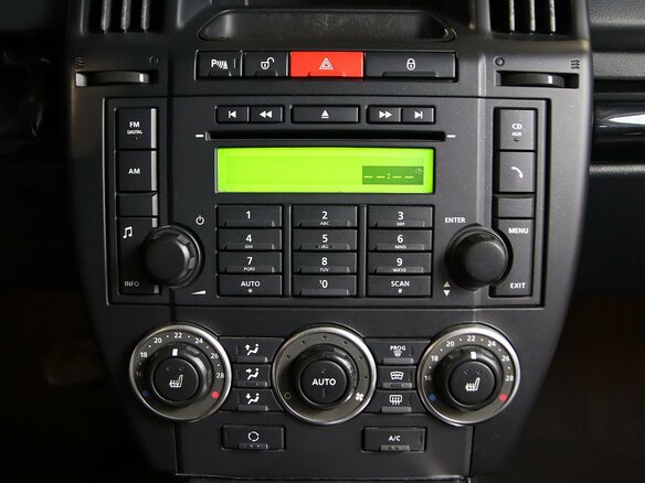 2012 Land Rover Freelander II Рестайлинг, коричневый, 1249000 рублей - вид 10