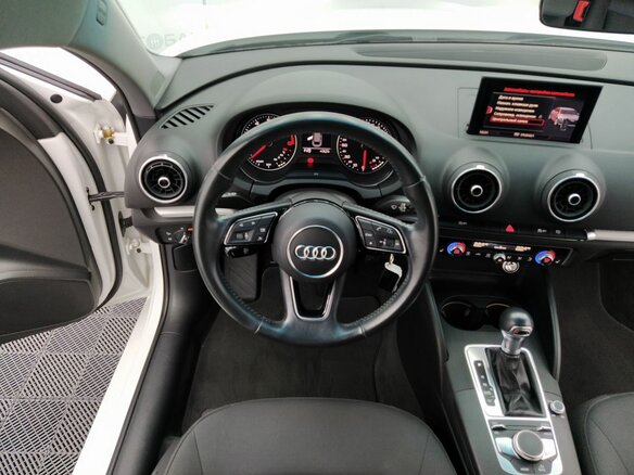 2018 Audi A3 III (8V) Рестайлинг, белый - вид 24