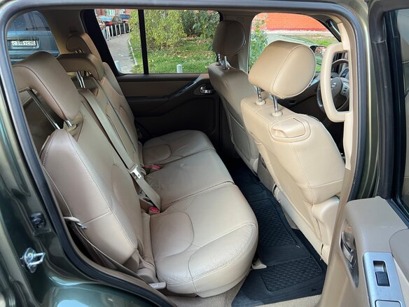 2005 Nissan Pathfinder III, зелёный - вид 13