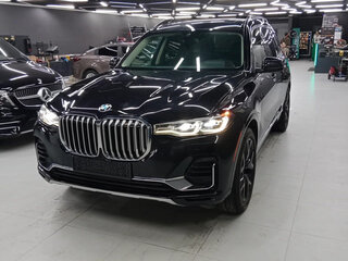 2021 BMW X7 40i I (G07), чёрный, 6600000 рублей, вид 5