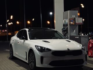 2019 Kia Stinger I, белый, 2350000 рублей, вид 3