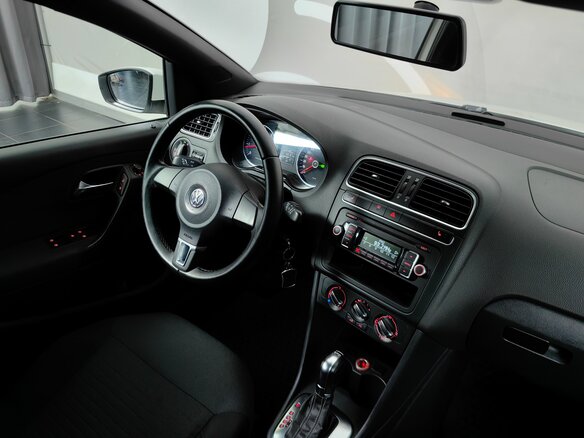 2012 Volkswagen Polo V, белый, 620000 рублей - вид 6