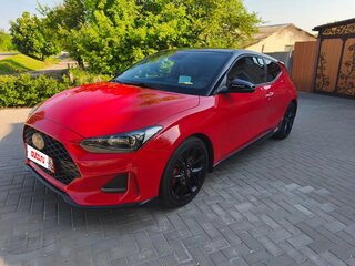 2018 Hyundai Veloster II, красный, 2250000 рублей, вид 3