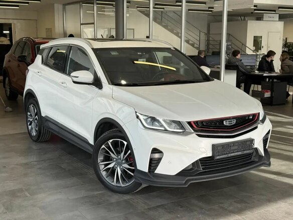2022 Geely Coolray I, белый, 1478000 рублей - вид 2