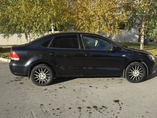 2012 Volkswagen Polo V, чёрный, 955000 рублей, вид 2