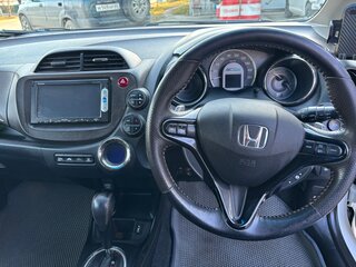 2013 Honda Fit Shuttle I Рестайлинг, белый, 700000 рублей, вид 5