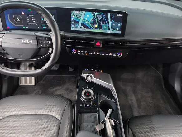 2026 Kia EV6 I Рестайлинг, серый, 3730111 рублей - вид 16