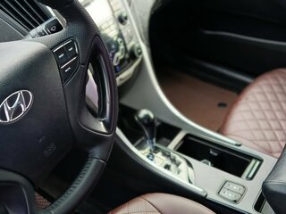 2010 Hyundai Sonata VI (YF), серый, 960000 рублей, вид 4
