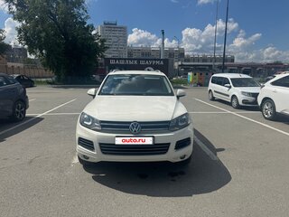 2011 Volkswagen Touareg II, белый, 1800000 рублей, вид 2